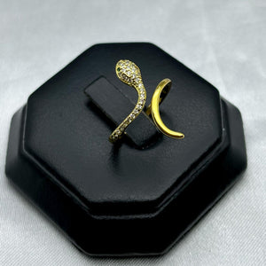 #AOL105 - Anillo De Serpiente Con Piedra Ajustable De Oro Laminado De 18K