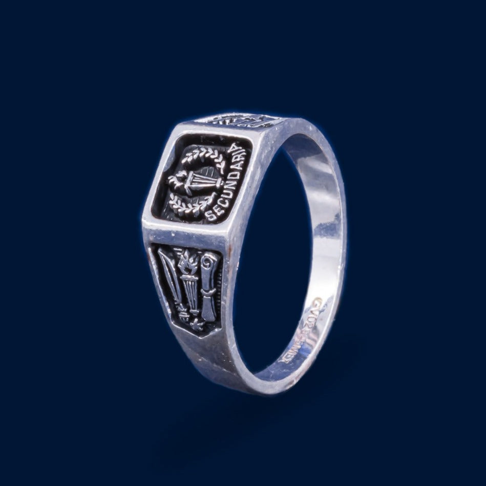 #AD372 - Anillo De Graduación De Secundaria - IP4.2