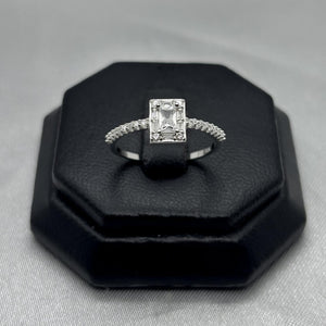 #AD133 - Anillo Solitario Piedra Rectangular - IC2.0